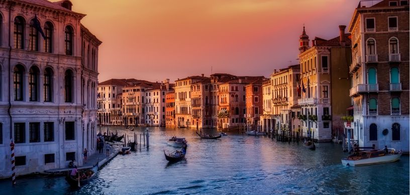 Study Fashion and Design Degree in Italy